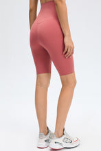 Load image into Gallery viewer, Hook &amp; Eye Waist Biker Shorts
