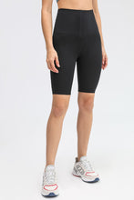 Load image into Gallery viewer, Hook &amp; Eye Waist Biker Shorts
