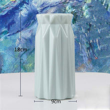 Load image into Gallery viewer, Origami Plastic Vase
