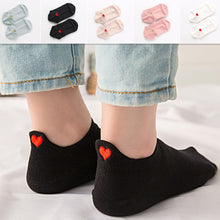 Load image into Gallery viewer, Heart Casual Ankle Socks
