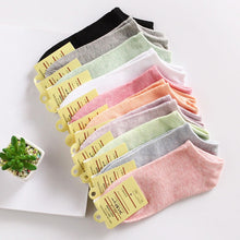 Load image into Gallery viewer, Candy Boat Socks
